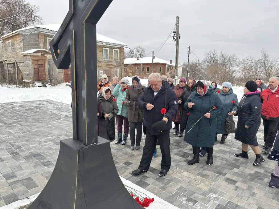 В селе Николо-Погост прошли памятные мероприятия, посвященные Дню памяти жертв политических репрессий