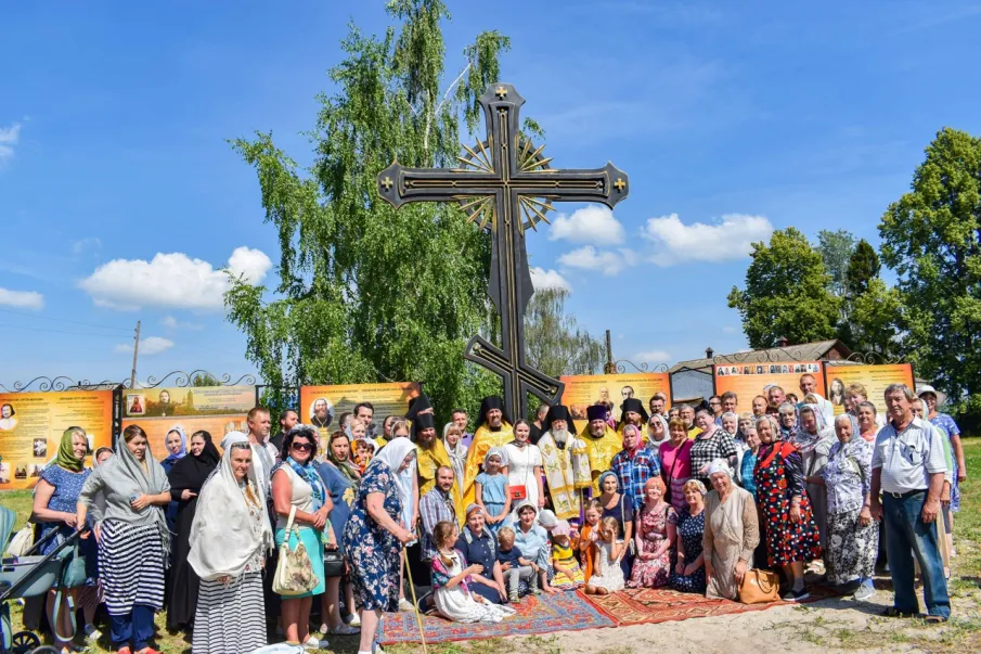 Торжественное открытие и освящение мемориала памяти жертв политических репрессий 30-х годов XX века состоялось в Николо-Погосте